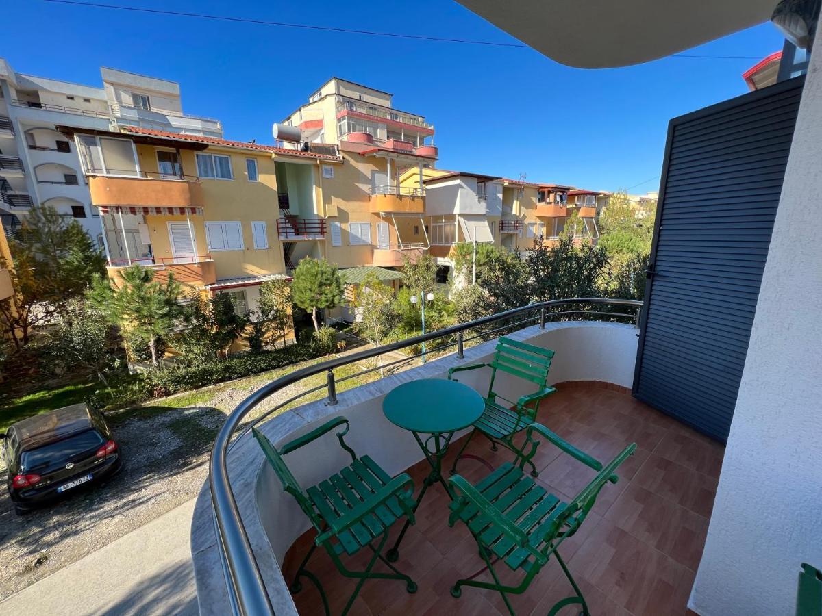 Gazi'S Apartament For Rent Golem  Exterior photo